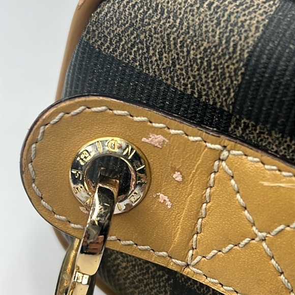 Fendi Vintage 11” x 9” x 3” Zip Top Pillow Bag Detachable Chain Crossbody Strap - Picture 5 of 14